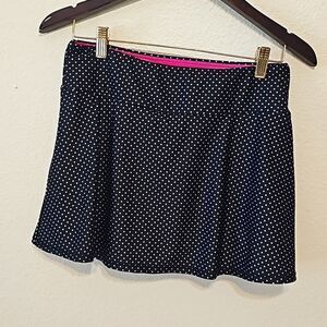 Queen of the court polka-dot skort size small.